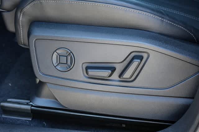 Thumbnail: 2025 Audi Q5 - 27