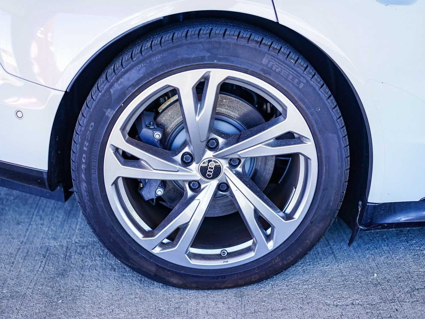 Thumbnail: 2023 Audi e-tron GT - 10