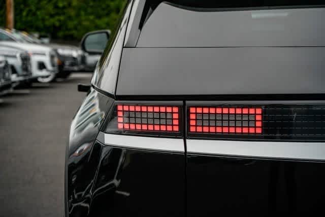 Thumbnail: 2023 Hyundai Ioniq 5 - 9