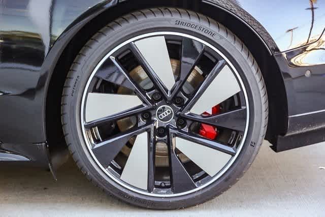 Thumbnail: 2026 Audi e-tron GT - 11