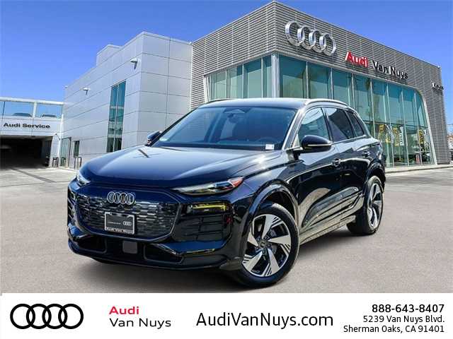 Thumbnail: 2025 Audi Q6 e-tron - 1