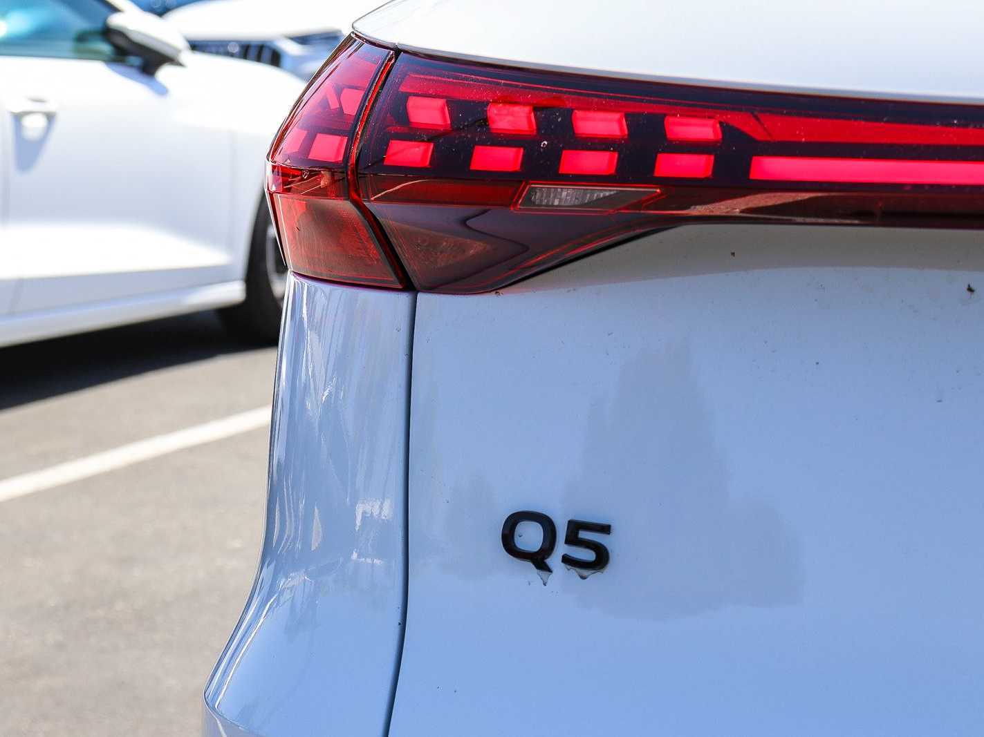 Thumbnail: 2025 Audi Q5 - 11