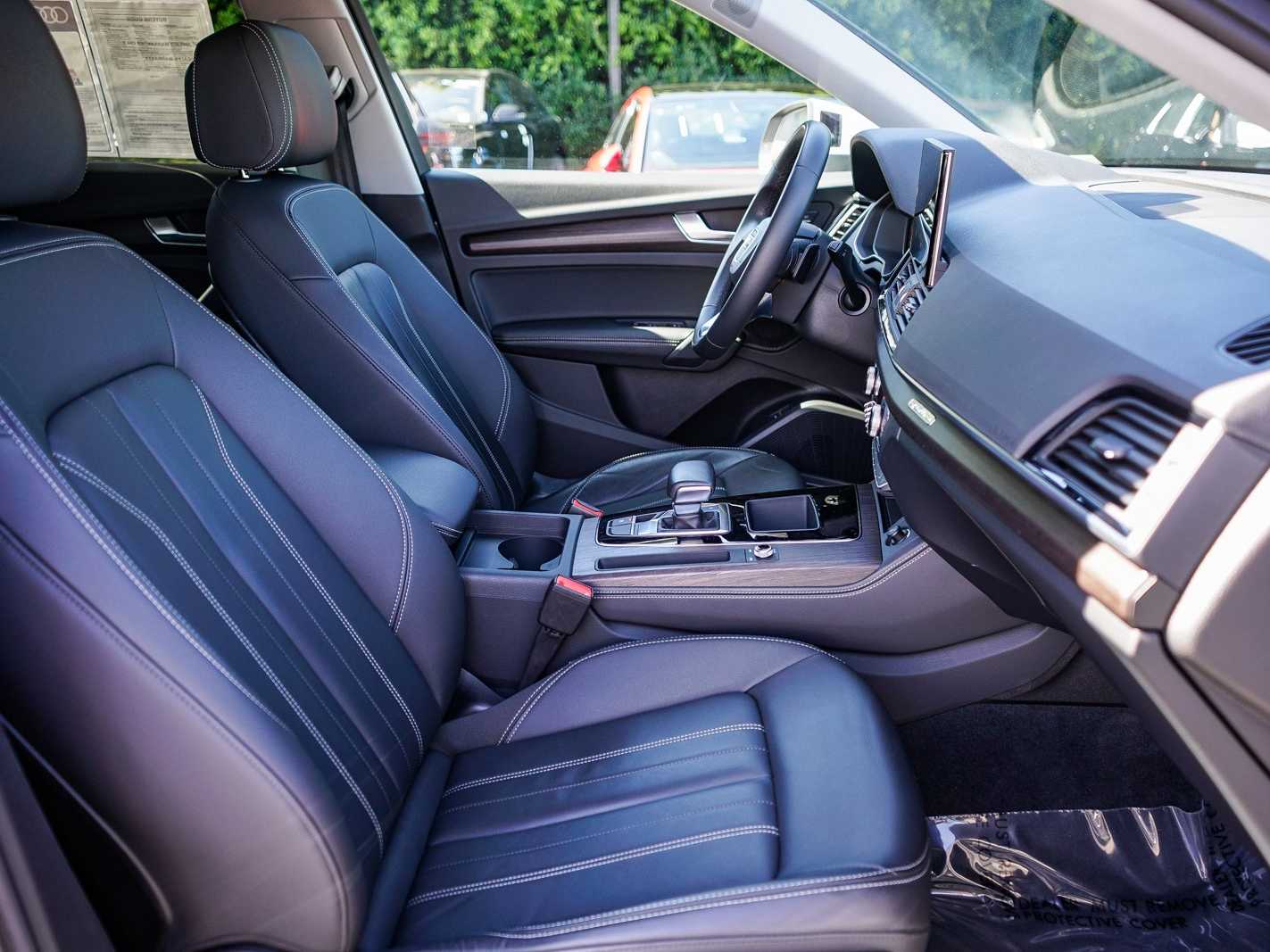 Thumbnail: 2023 Audi Q5 - 16