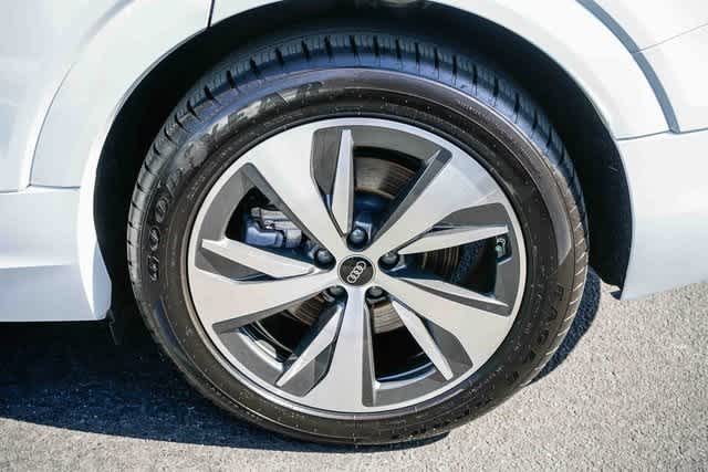 Thumbnail: 2024 Audi Q8 e-tron - 10