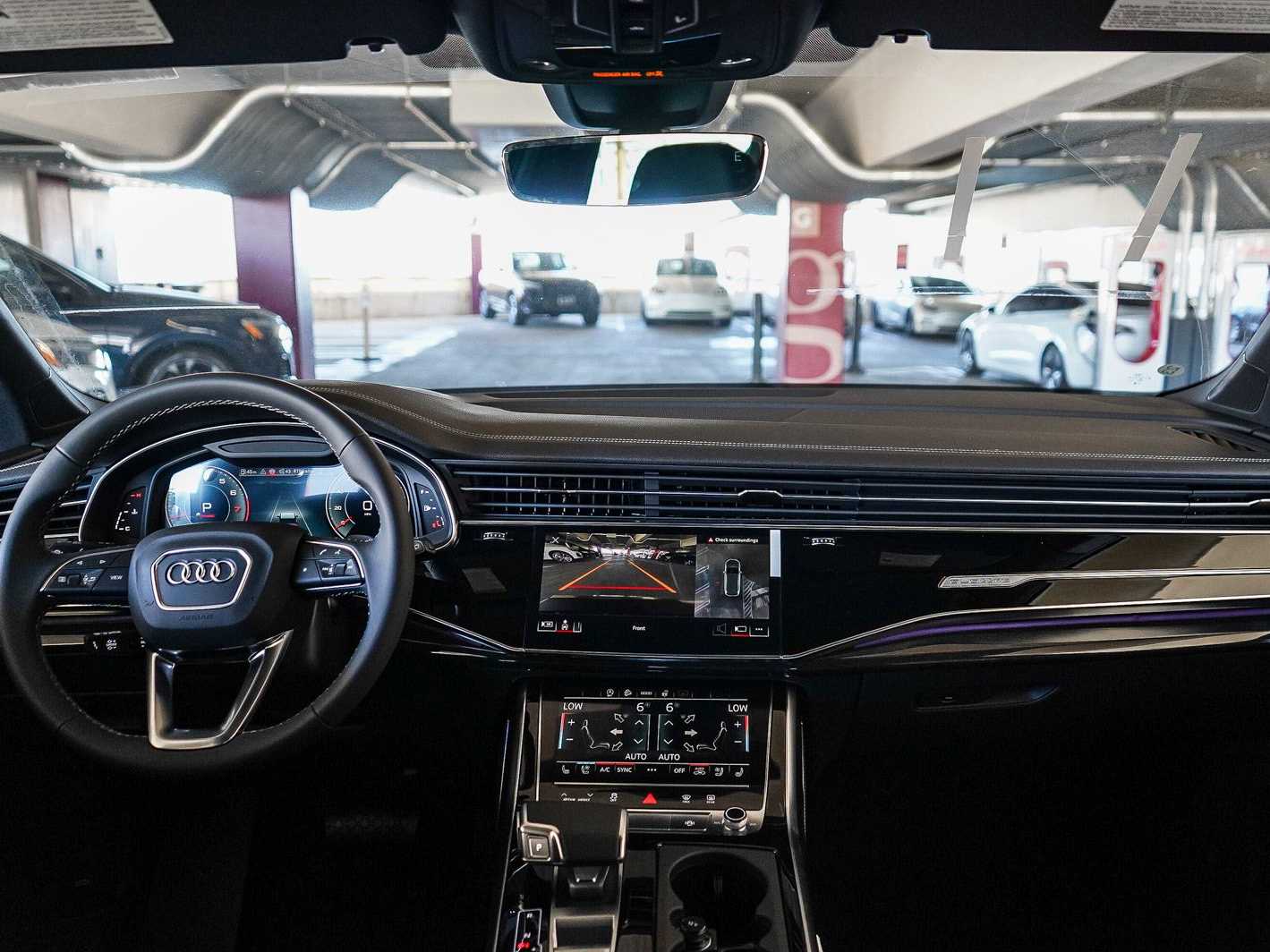 Thumbnail: 2026 Audi Q7 - 12