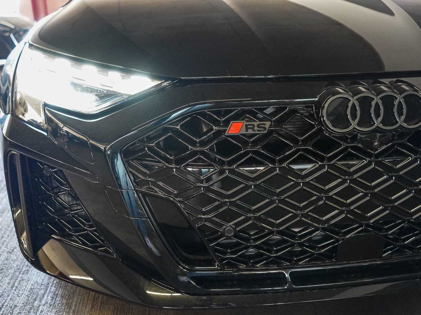 Thumbnail: 2026 Audi RS 3 - 11
