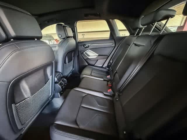 Thumbnail: 2025 Audi Q3 - 18