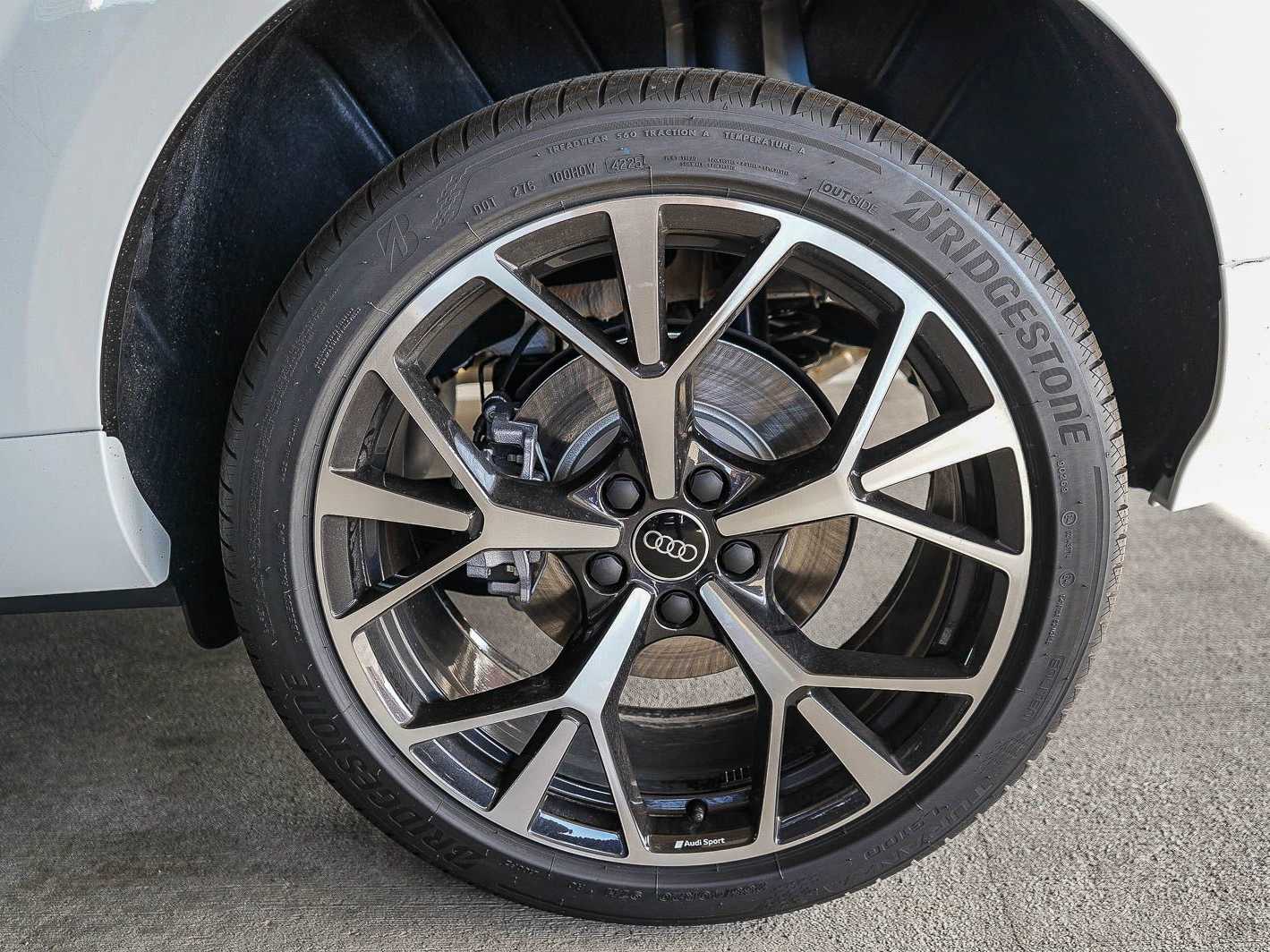 Thumbnail: 2026 Audi Q3 - 8