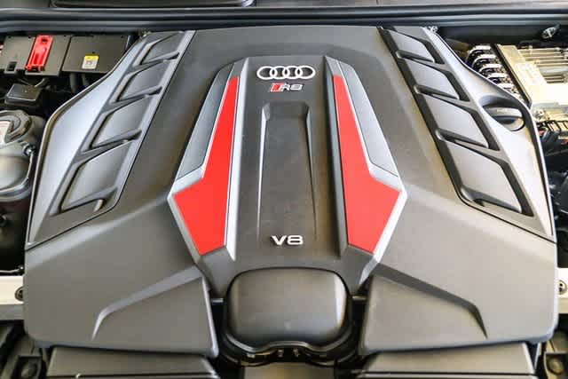 Thumbnail: 2025 Audi RS Q8 - 25