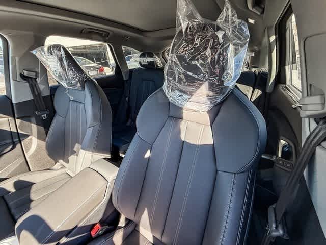 Thumbnail: 2025 Audi Q5 - 26