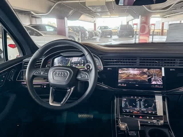 Thumbnail: 2025 Audi Q7 - 13