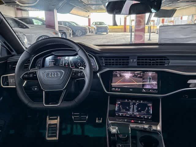 Thumbnail: 2025 Audi RS 7 - 13