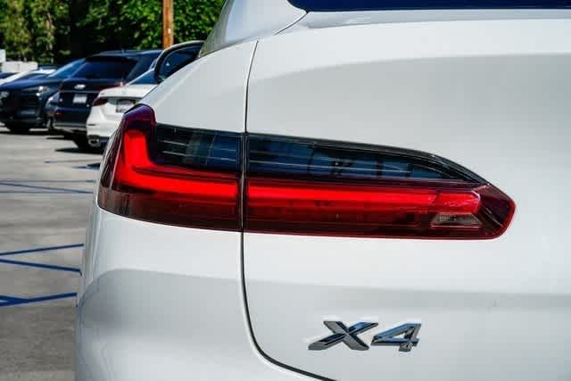 Thumbnail: 2022 BMW X4 - 9