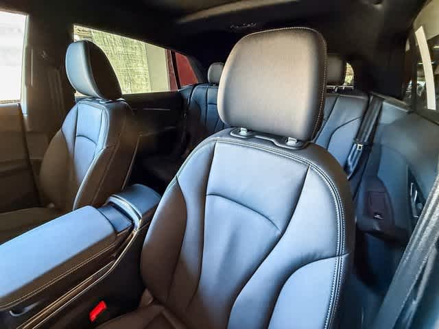 Thumbnail: 2025 Audi Q8 - 26