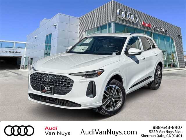 2025 Audi New Q5 Premium Plus's photo