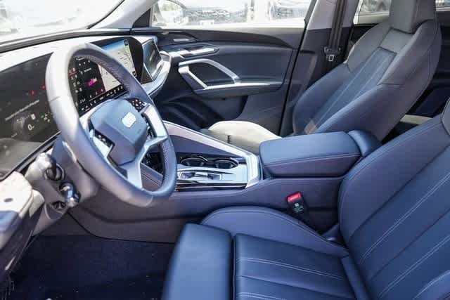 Thumbnail: 2025 Audi Q5 - 23