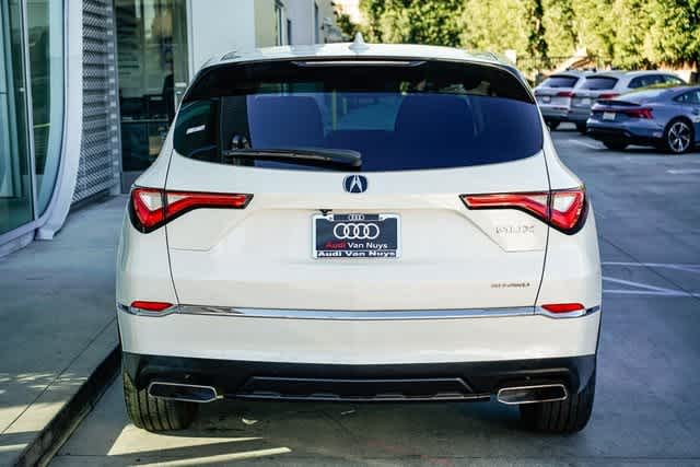 Thumbnail: 2023 Acura MDX - 3