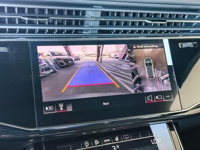 Thumbnail: 2026 Audi Q8 - 25