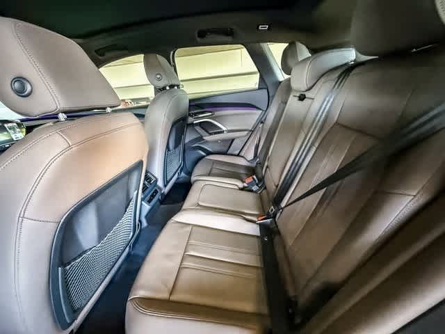 Thumbnail: 2025 Audi Q5 - 18