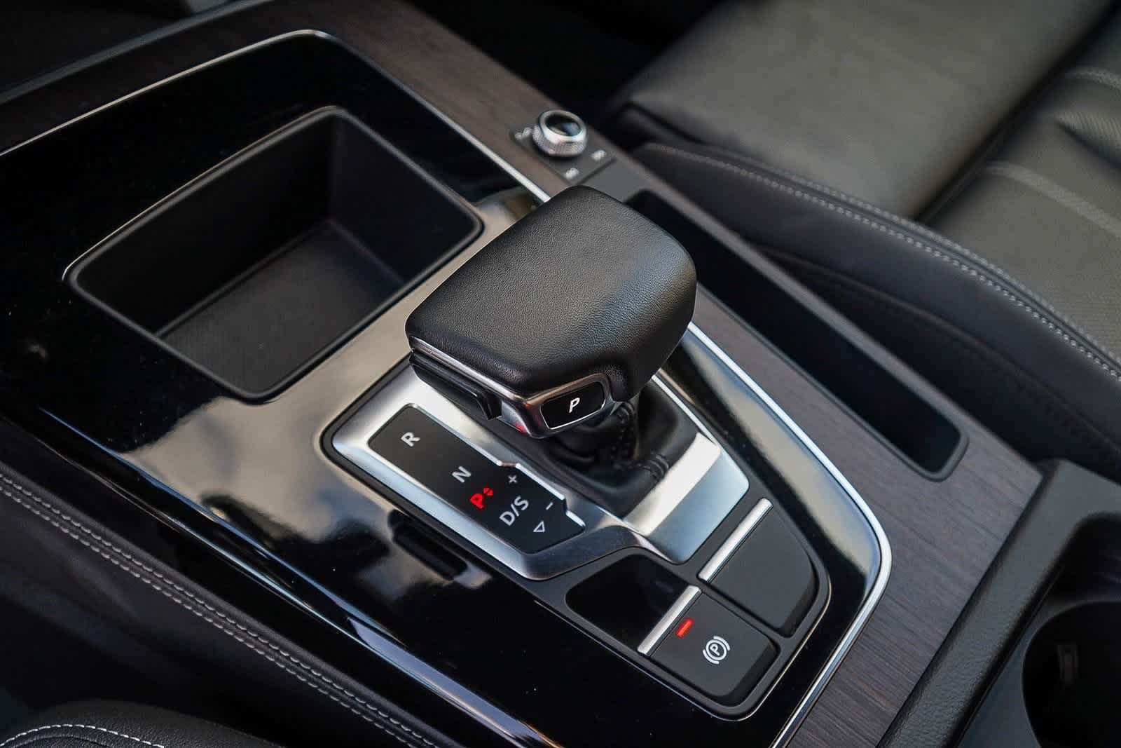 Thumbnail: 2023 Audi Q5 - 22