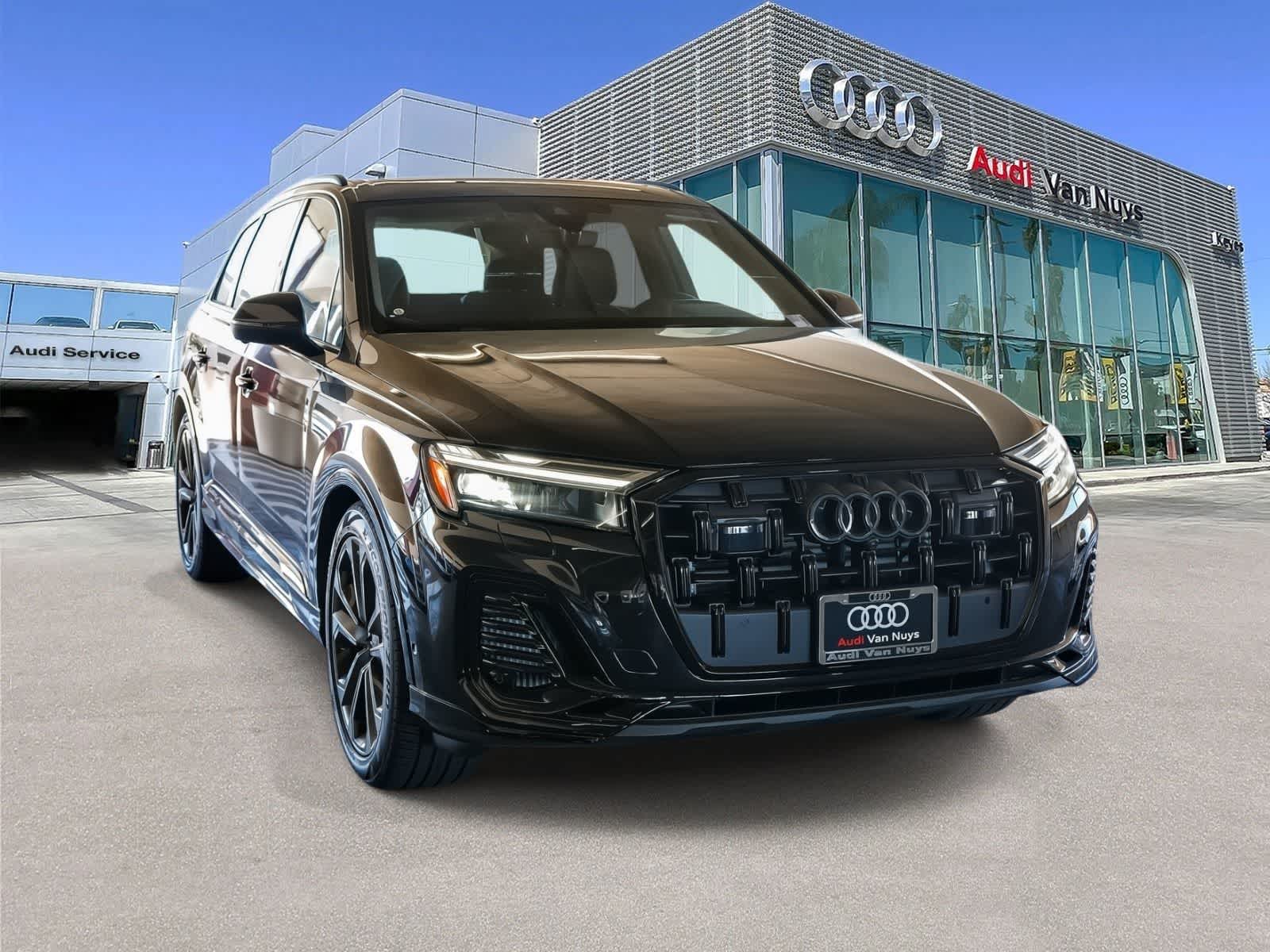 Thumbnail: 2026 Audi Q7 - 3