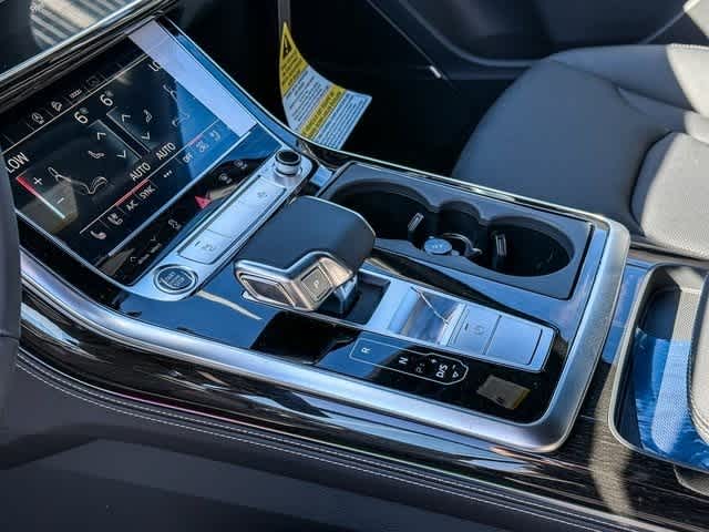 Thumbnail: 2025 Audi Q7 - 20