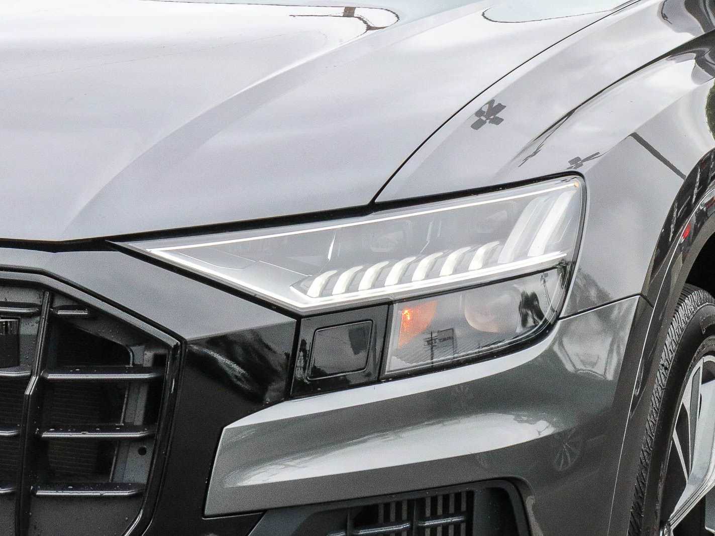 Thumbnail: 2023 Audi Q8 - 7