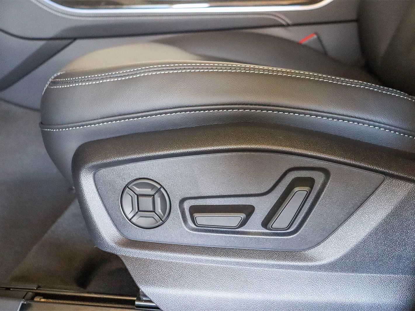 Thumbnail: 2026 Audi Q7 - 21