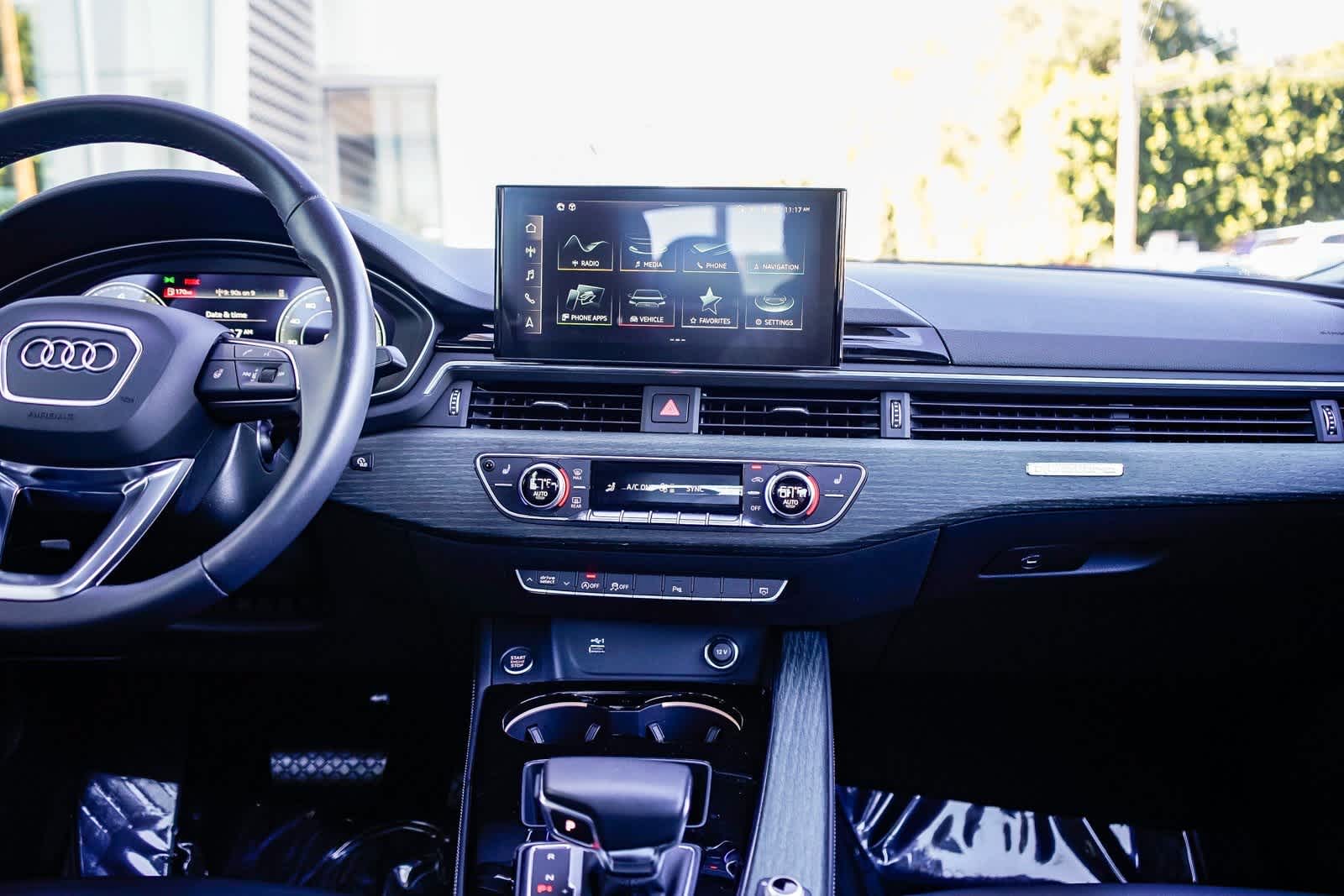 Thumbnail: 2023 Audi A4 - 13