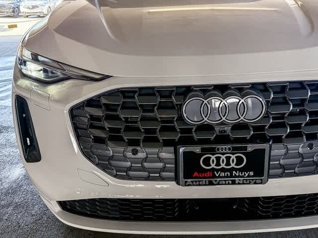 Thumbnail: 2025 Audi Q5 - 11