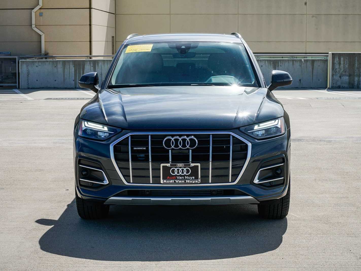 Thumbnail: 2023 Audi Q5 - 6
