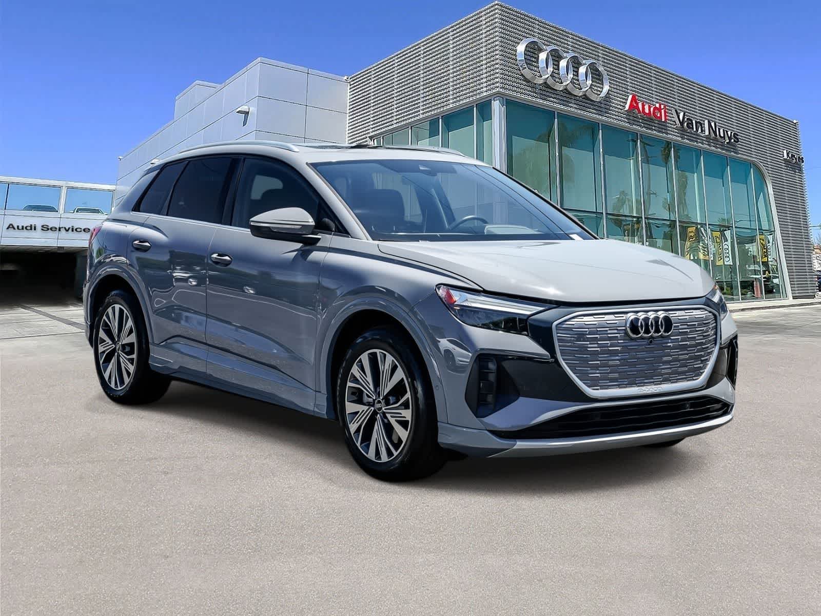 Thumbnail: 2023 Audi Q4 e-tron - 5