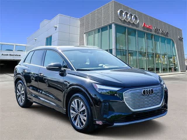 Thumbnail: 2023 Audi Q4 e-tron - 5