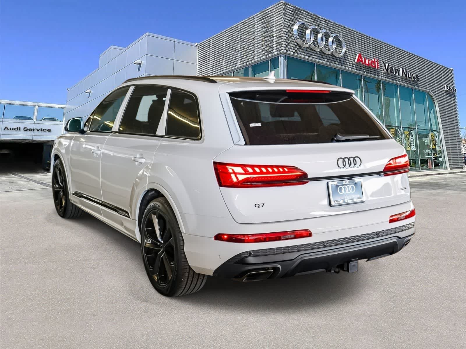 Thumbnail: 2026 Audi Q7 - 6