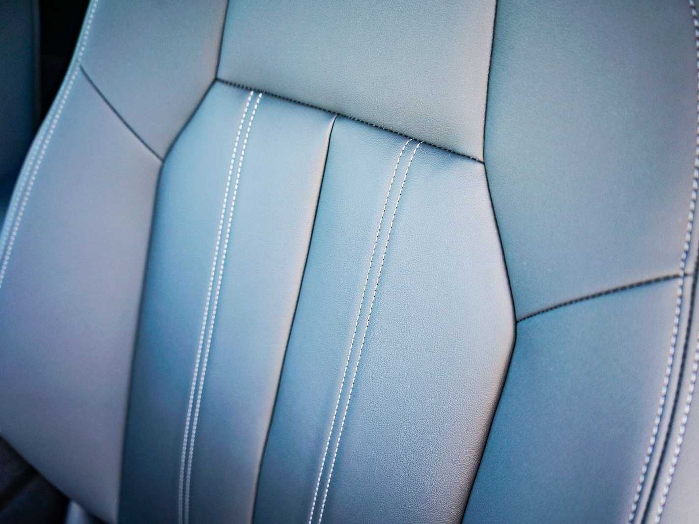 Thumbnail: 2025 Audi Q5 - 25