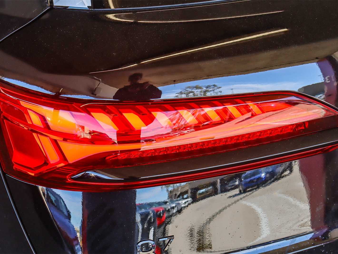 Thumbnail: 2026 Audi Q7 - 7