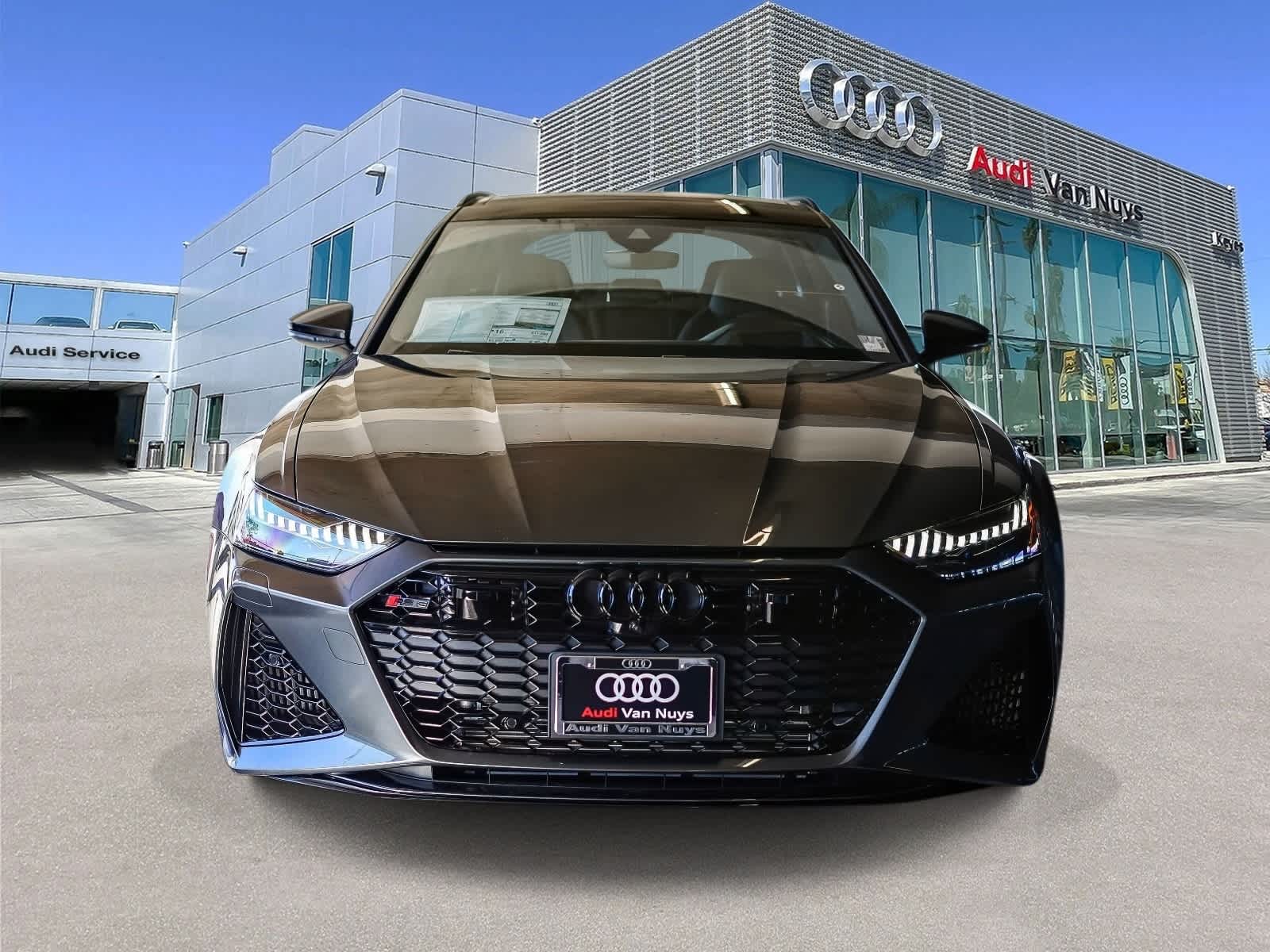Thumbnail: 2026 Audi RS 6 - 6