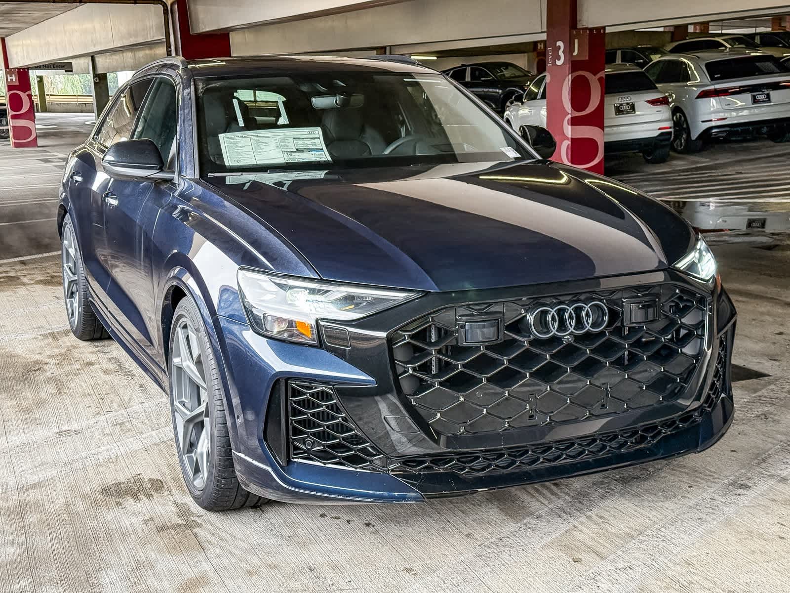 Thumbnail: 2026 Audi RS Q8 - 3