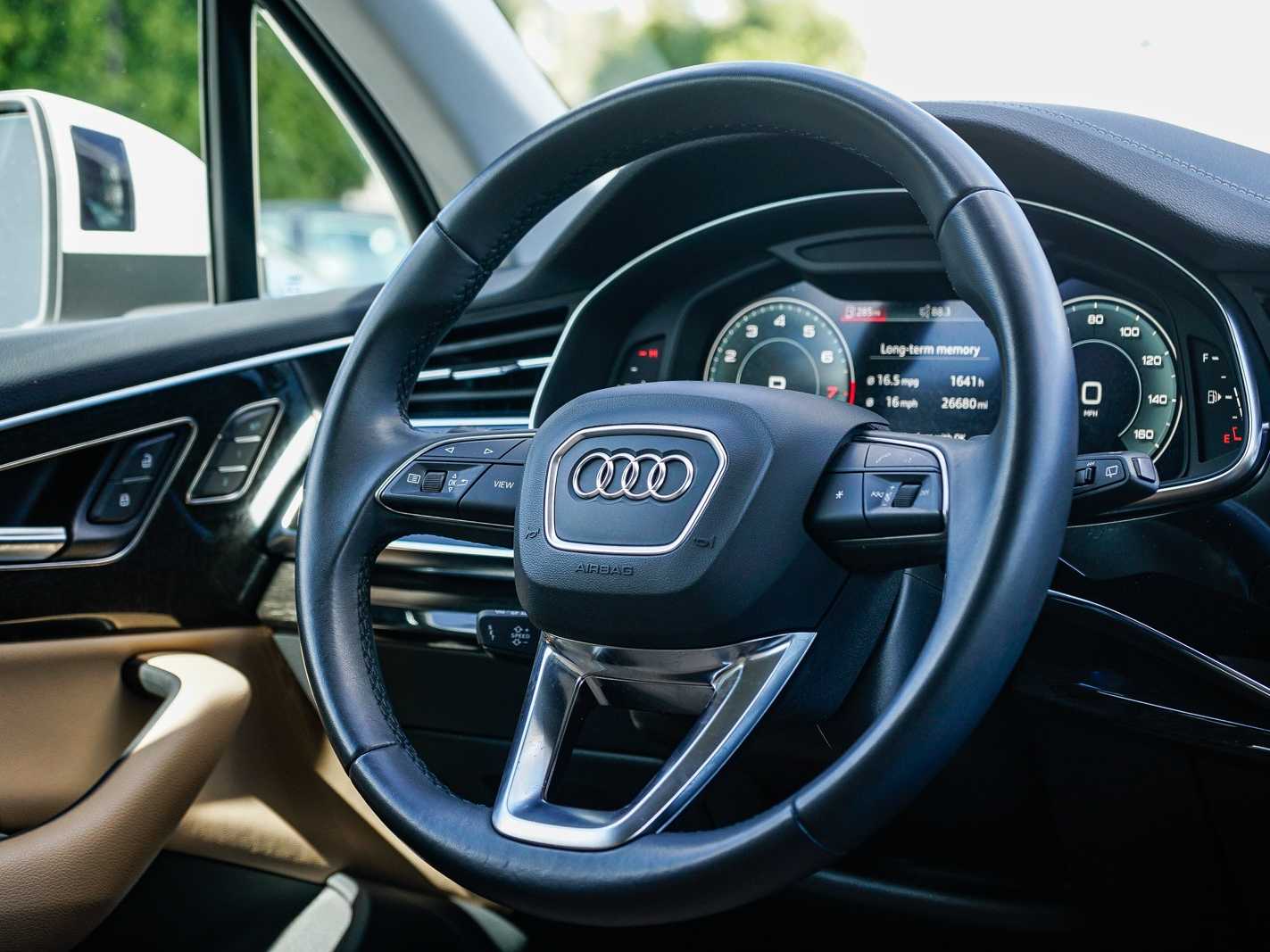 Thumbnail: 2023 Audi Q7 - 15