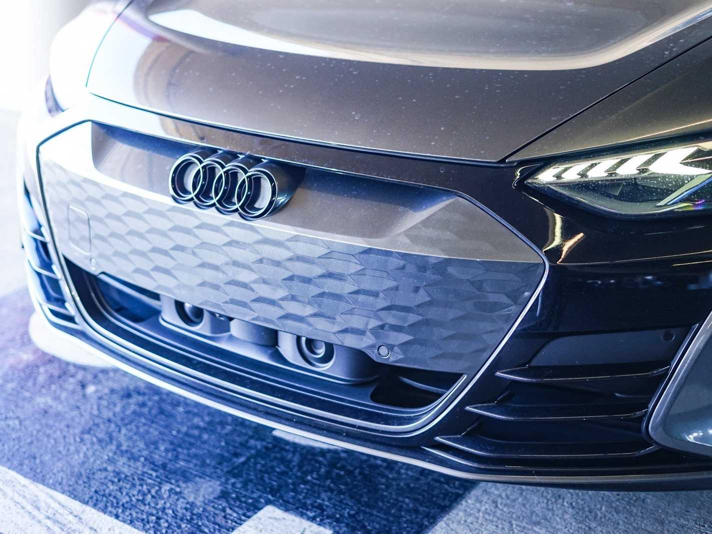 Thumbnail: 2023 Audi RS e-tron GT - 8