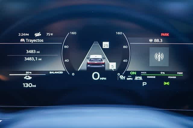 Thumbnail: 2025 Audi Q6 e-tron - 26