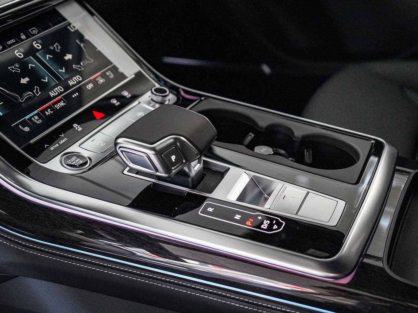 Thumbnail: 2026 Audi Q7 - 20