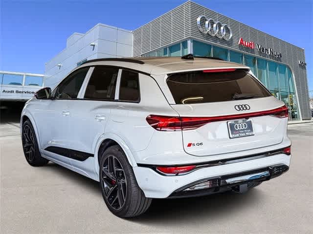 Thumbnail: 2025 Audi SQ6 e-tron - 6