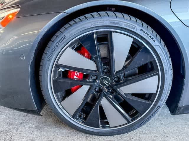 Thumbnail: 2026 Audi e-tron GT - 9