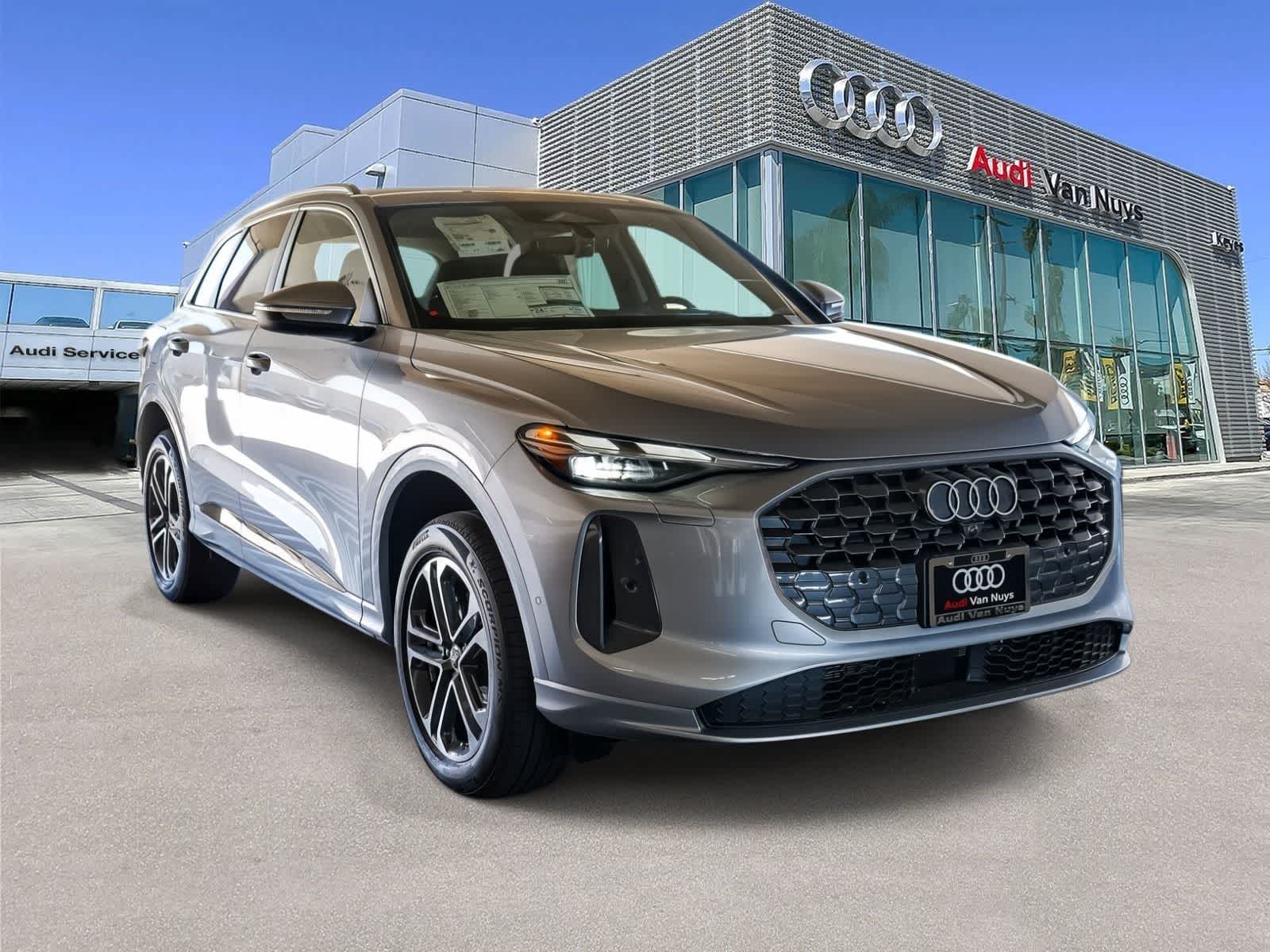 Thumbnail: 2026 Audi Q5 - 3