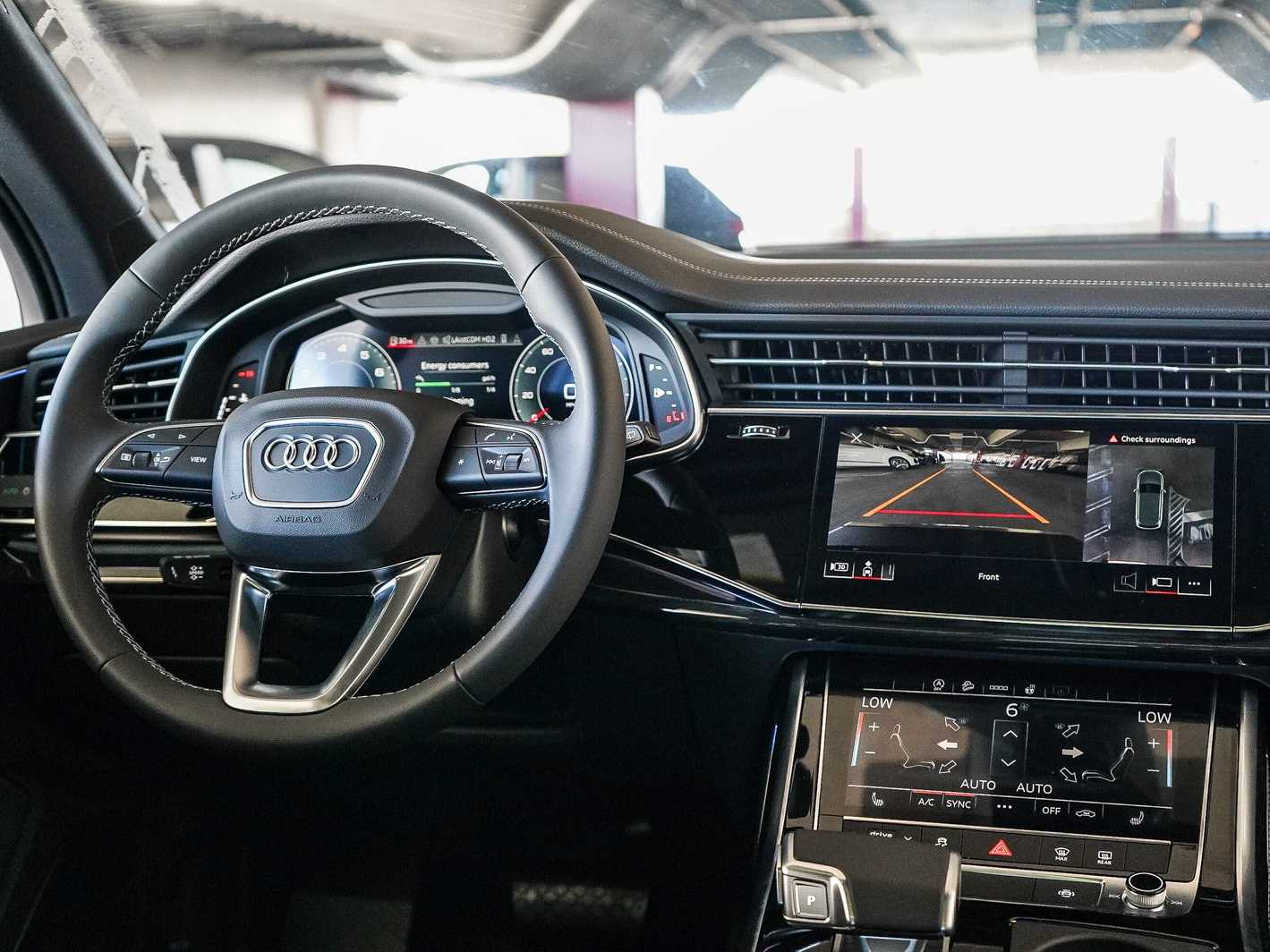 Thumbnail: 2026 Audi Q7 - 13