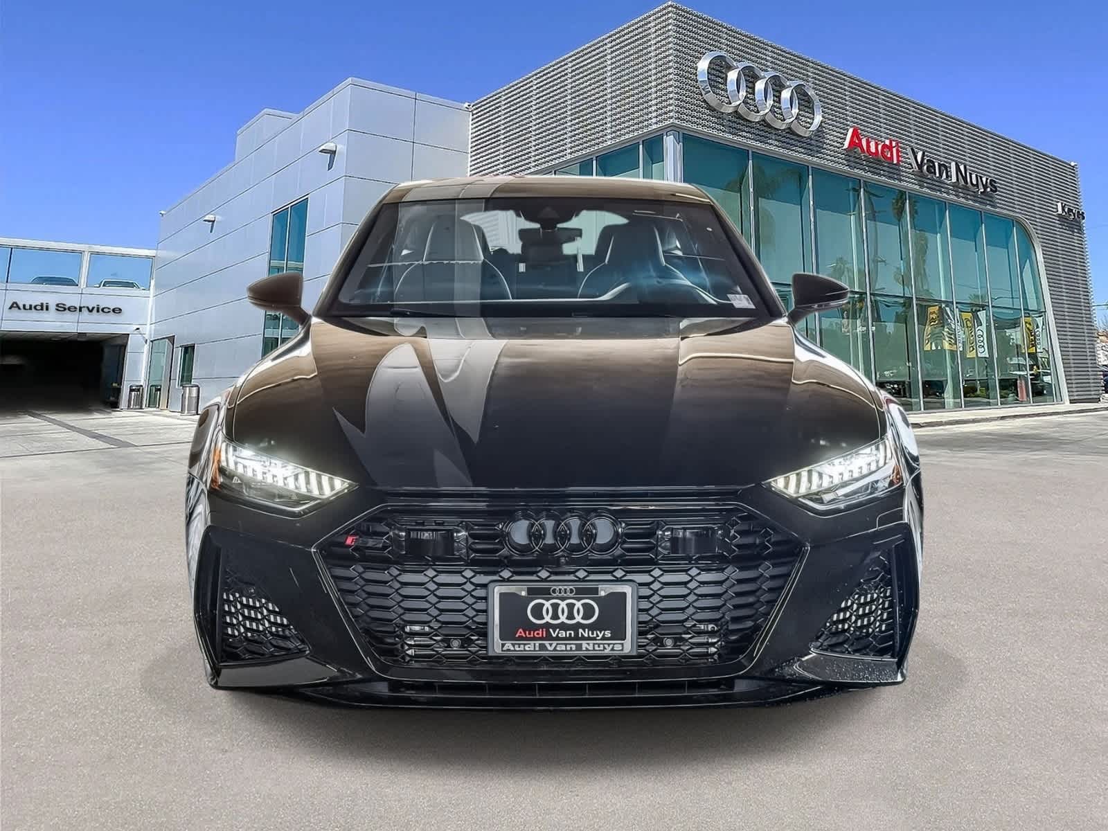 Thumbnail: 2025 Audi RS 7 - 2