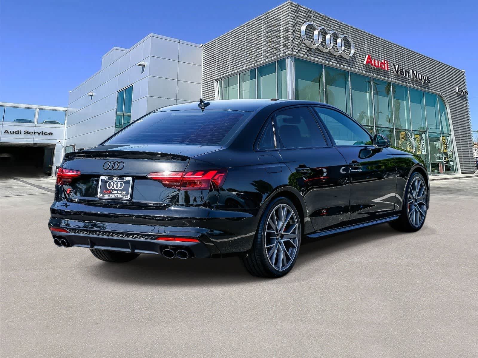 Thumbnail: 2023 Audi S4 - 4