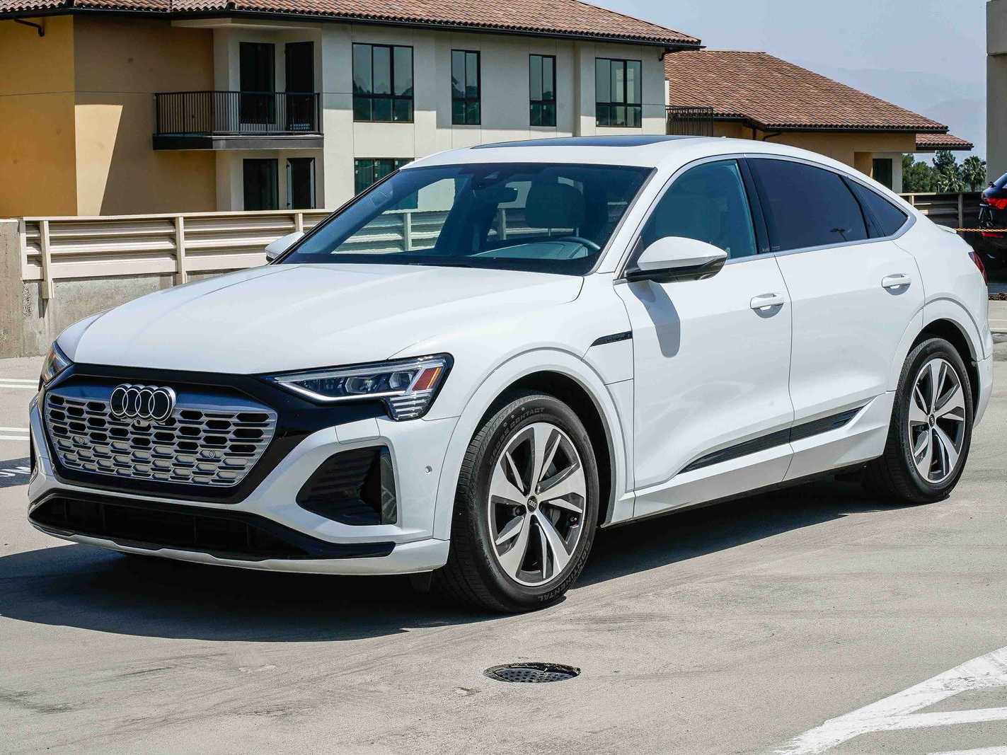 2024 Audi Q8 e-tron Premium Plus -
                  Sherman Oaks, CA