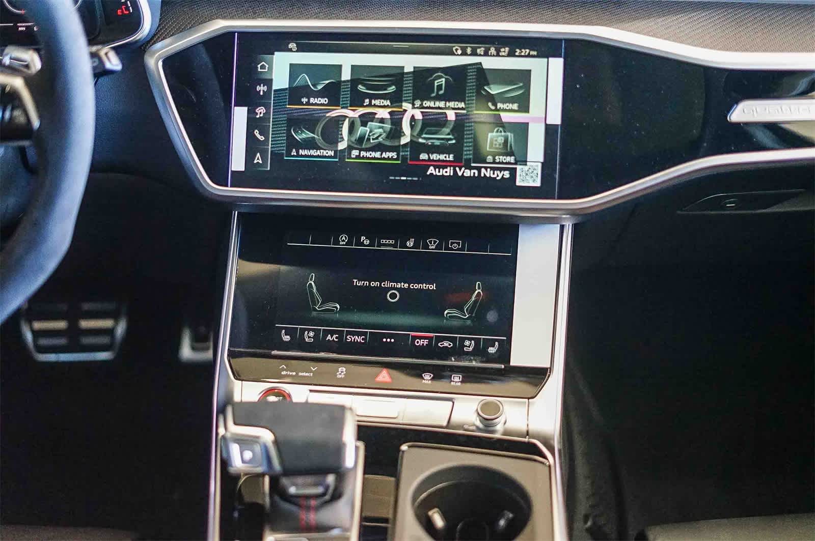 Thumbnail: 2026 Audi RS 6 - 15